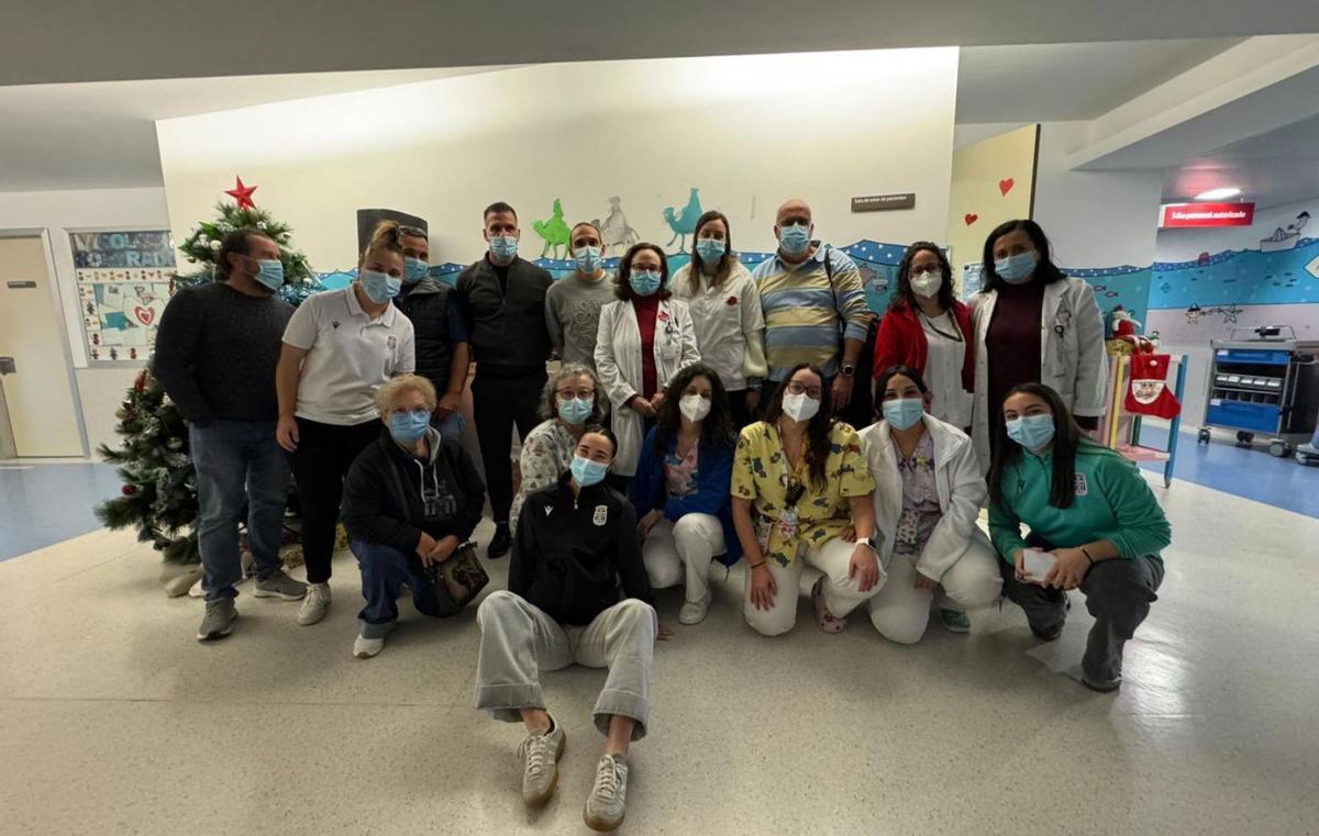 El club se acerca a los niños en el Hospital Santa Lucía | FC CARTAGENA