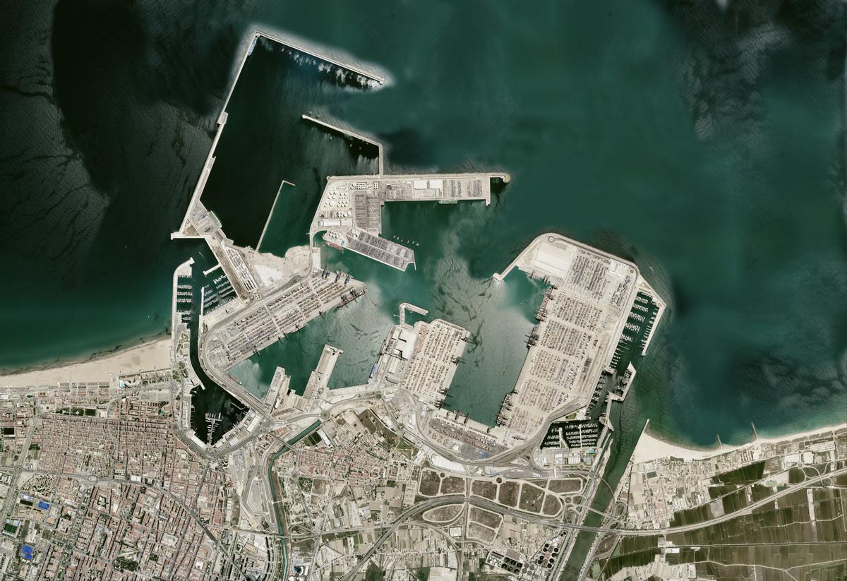 2019. El Puerto de València se prepara para la construcción de la cuarta terminal de contenedores.