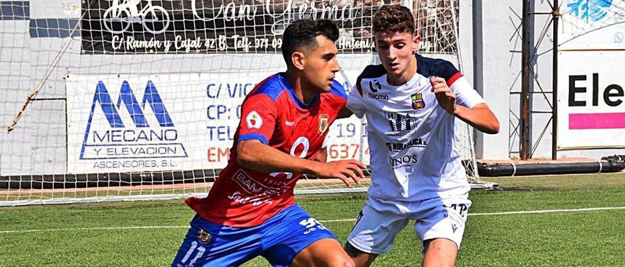 Sergi, jugador del Portmany, en juego ante el Poblense.    | SDP