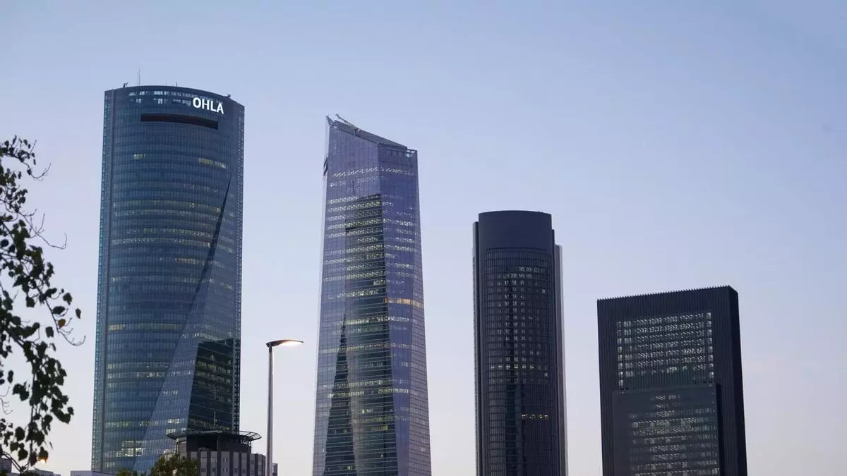 OHLA traslada a la mitad de su plantilla de la torre que construyó su fundador a las afueras de Madrid