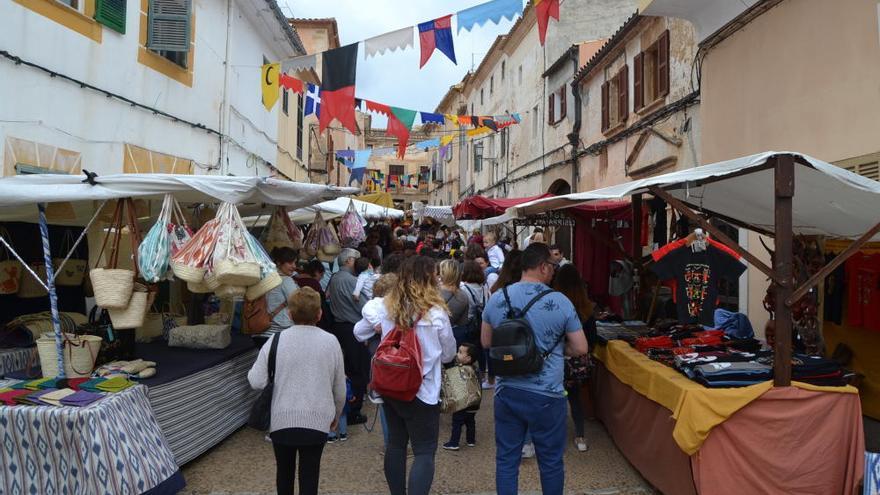 Capdepera ya vibra con su famoso Mercat Medieval