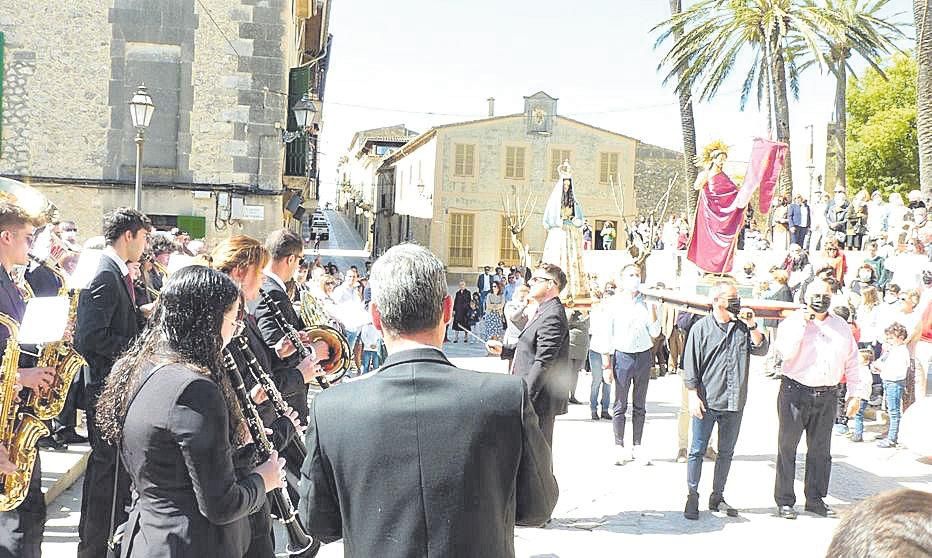 La ‘part forana’ vive con fervor las procesiones del ‘Encontre’ Diario de Mallorca La ‘part forana’ vive con fervor las procesiones del ‘Encontre’ Diario de Mallorca