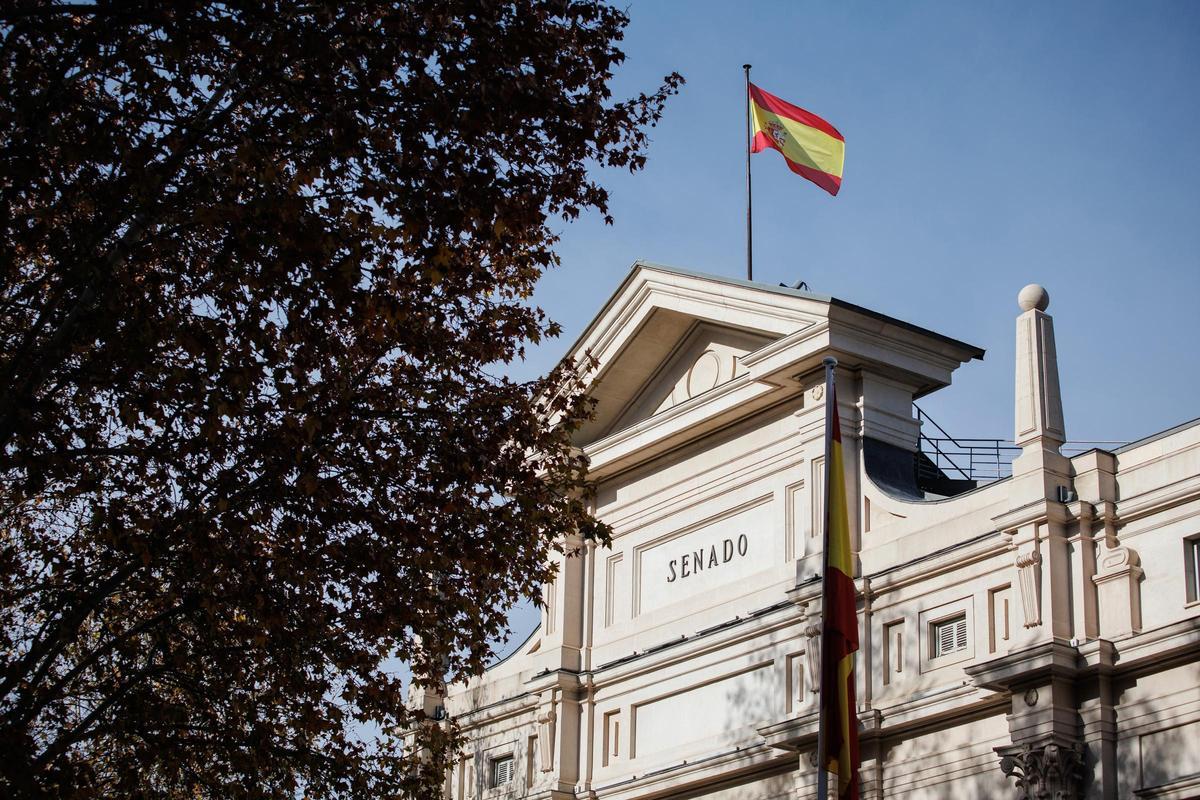Fachada principal del Senado, en Madrid.