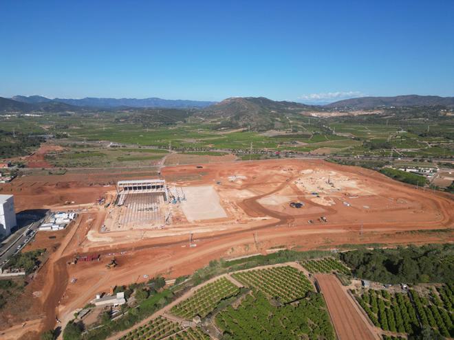 Así se ven desde el aire los nuevos accesos y el futuro centro logístico de JYSK en Almenara