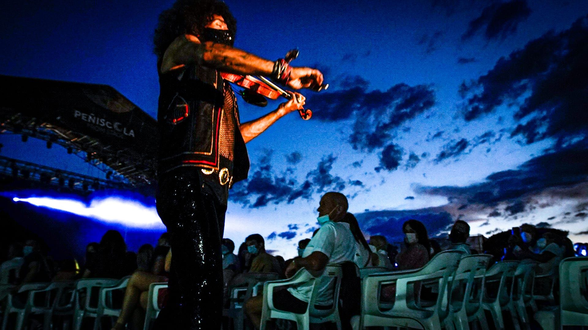 Ara Malikian conquista con su vertiginoso ritmo de violín el Peñíscola From Stage