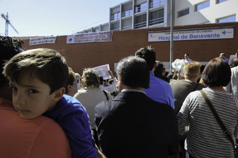 Manifestación en defensa de la sanidad en Benavent