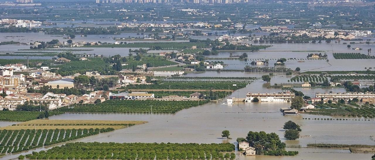 Superficie agrícola inundada en Guardamar del Segura como consecuencia del temporal de gota fría de septiembre de 2019.