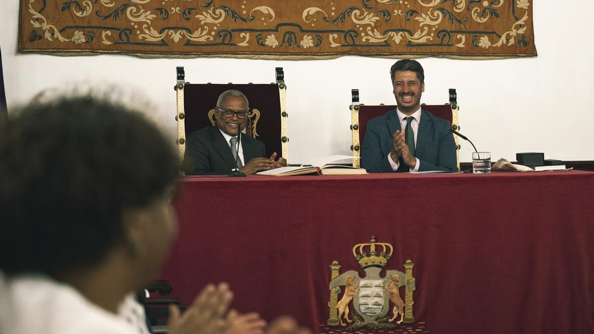 El presidente de Cabo Verde, José María Pereira Neves, y el alcalde de La Laguna, Luis Yeray Gutiérrez