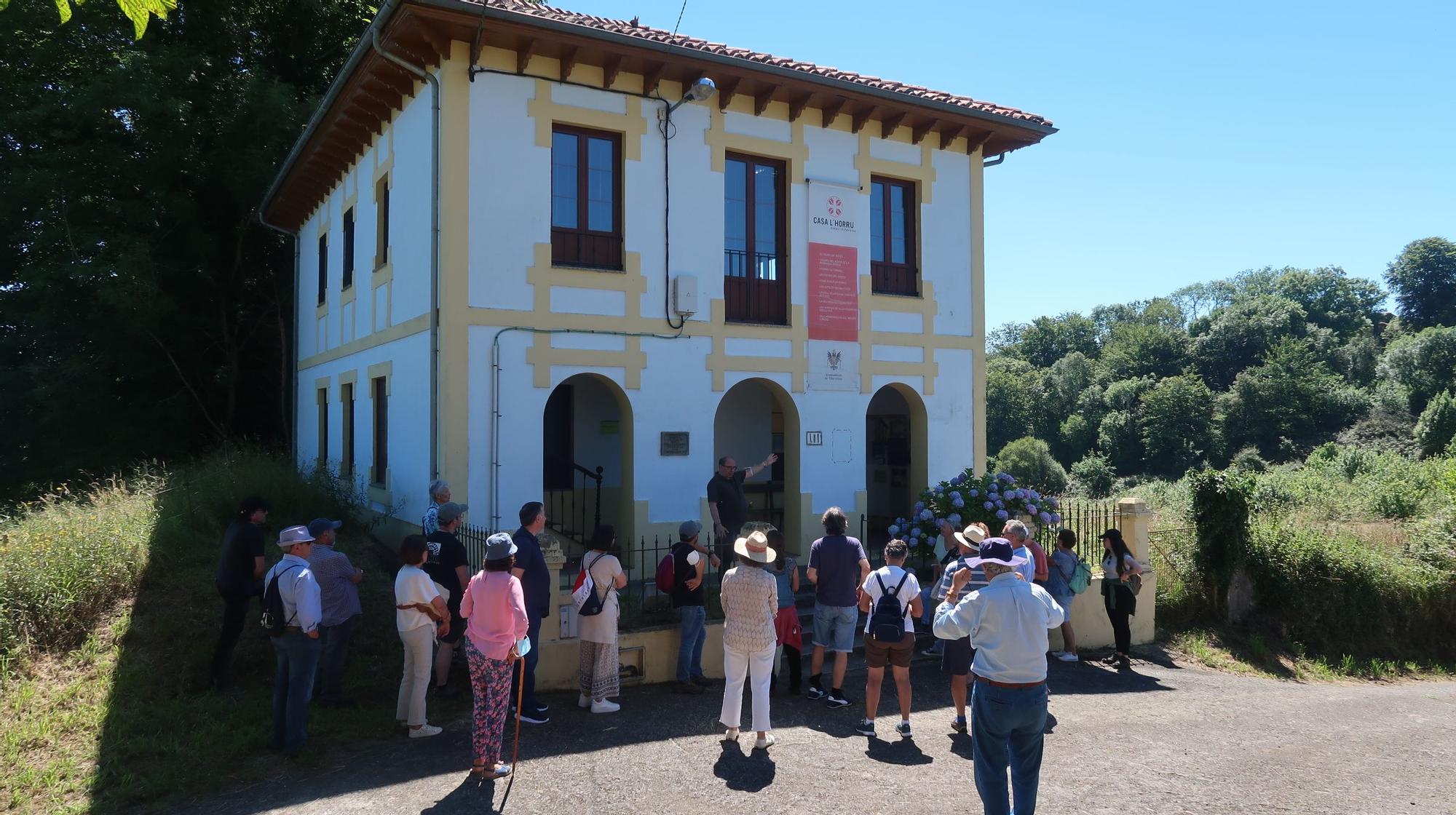 Descubre el paisaje etnográfico y románico de Villaviciosa