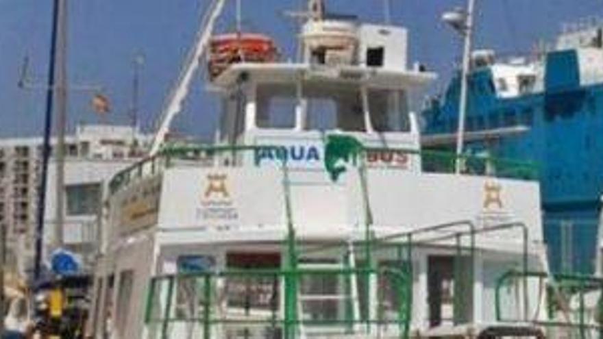 Capitanía Marítima investiga el accidente de la golondrina de Aquabús que casi se hunde