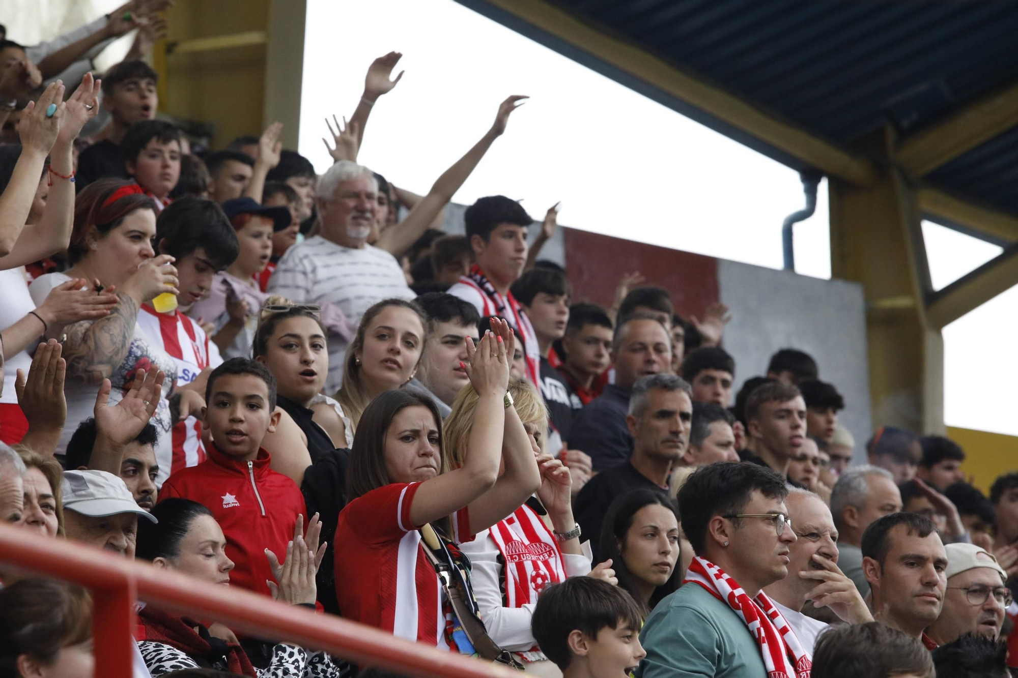 L'Entregu se queda con la miel en los labios: el conjunto del Nuevo Nalón cae por 2-0 ante La Unión y se queda sin ascenso