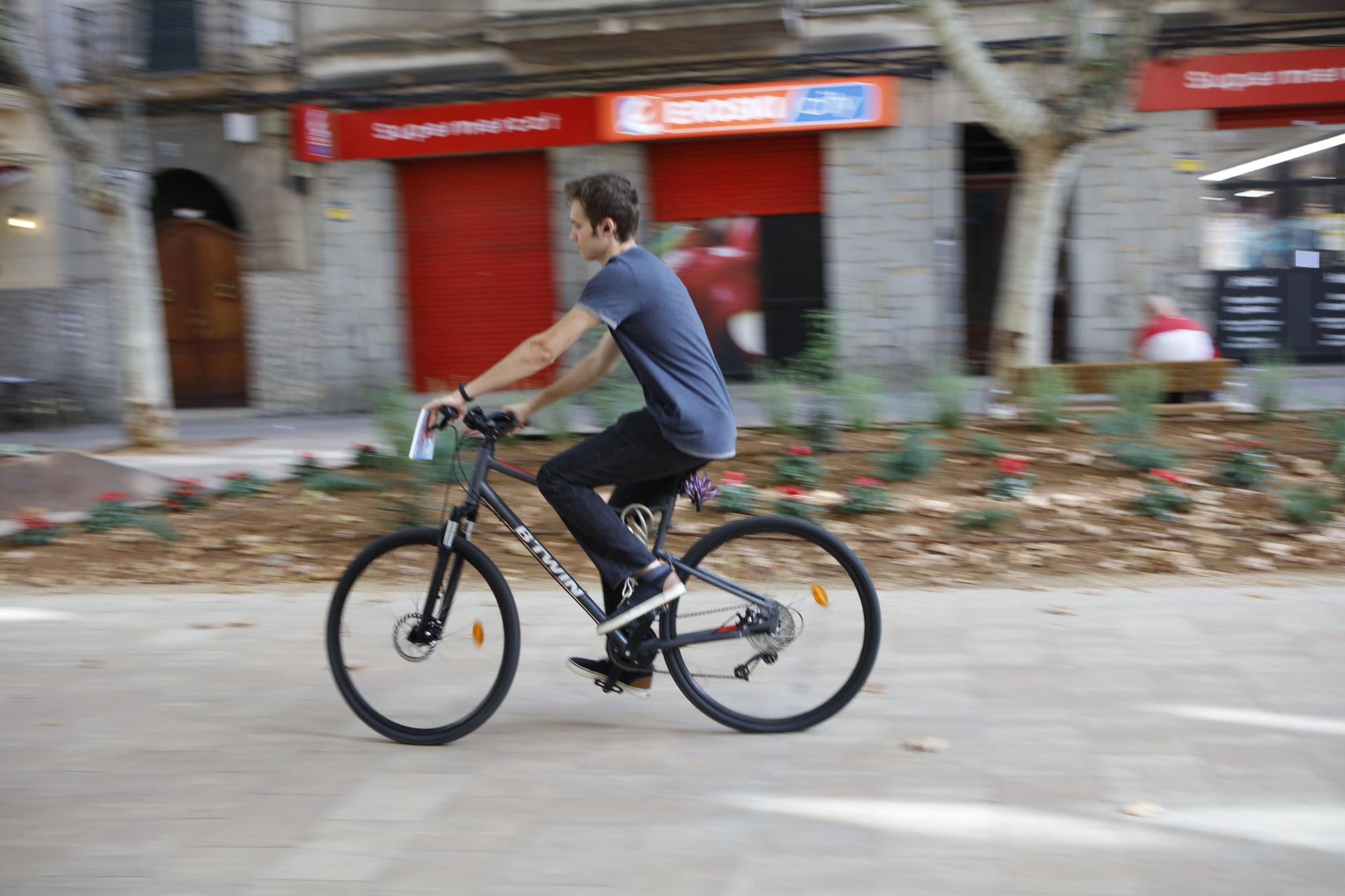 Vom Verkehrslärm zur Fußgängerzone: So sieht der Carrer Nuredduna in Palma de Mallorca jetzt aus