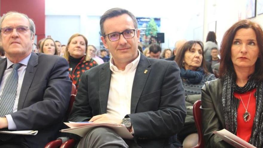 Gabilondo (i), junto a Conesa y Martínez Seijo, en Alhama.