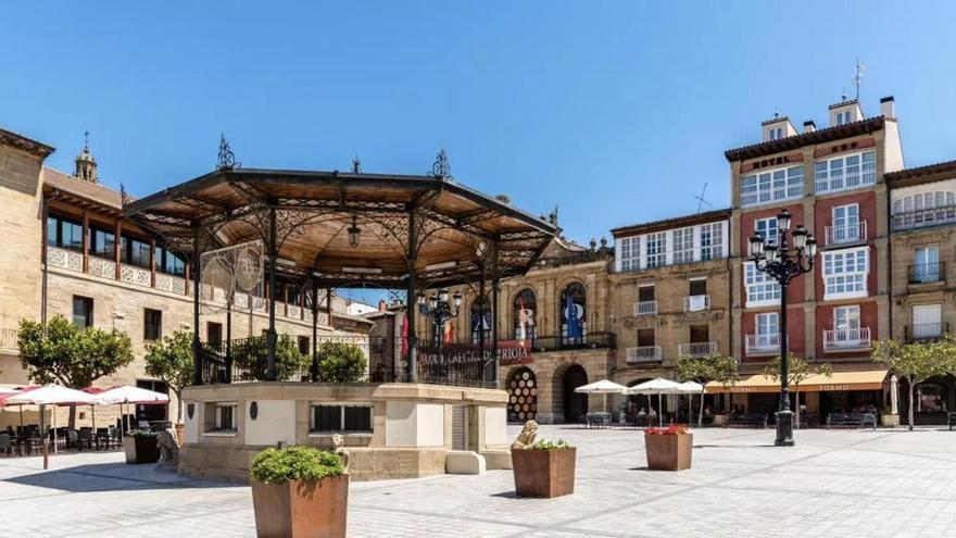 La capital española de las tapas es una ciudad medieval perfecta para una escapada: quesos premiados mundialmente, la calle con la mejor comida del mundo y buen vino