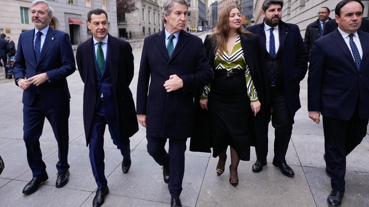 Feijóo con presidentes autonómicos, entre ellos Pérez Llorca.