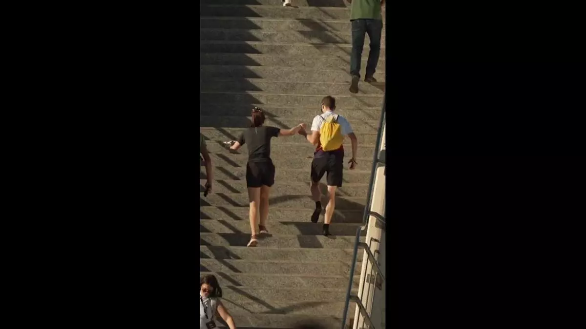 El momento después de correr el Maratón: calambres y piernas que no responden tras cruzar la meta