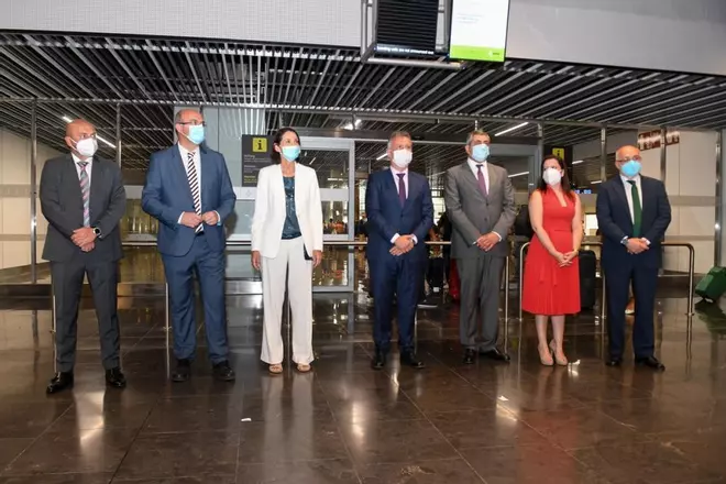 Vuelo promocional y de validación del destino Canarias de la OMT