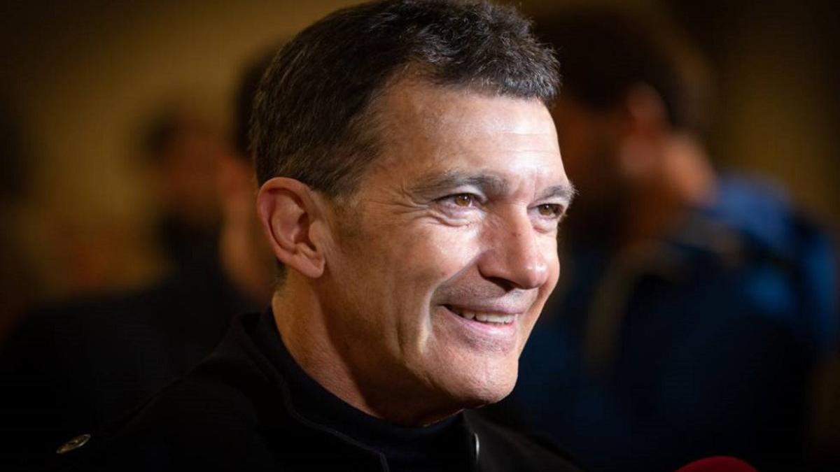 Antonio Banderas anuncia que ha dado positivo por la Covid-19