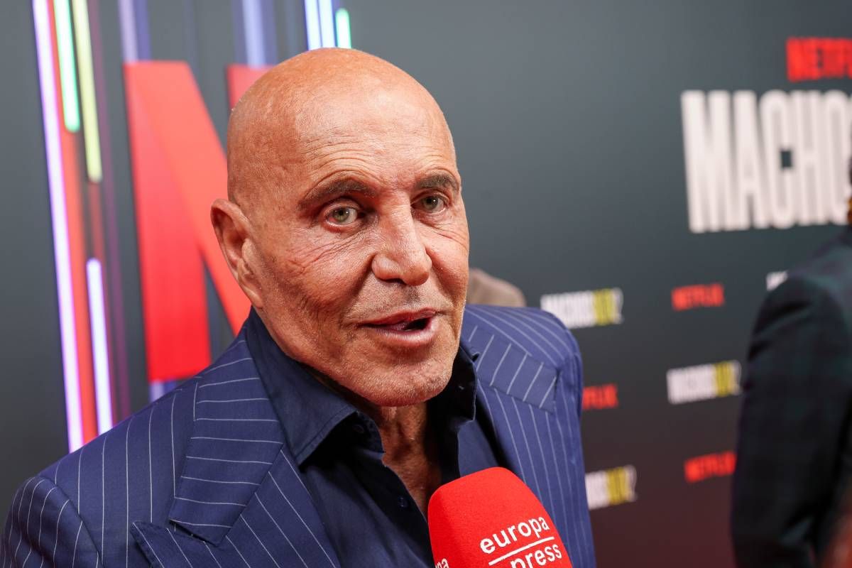 Kiko Matamoros causa preocupación tras publicar una fotografía ingresado en el hospital