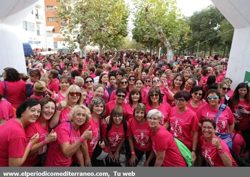 Marcha contra el cáncer de mama en Castellón