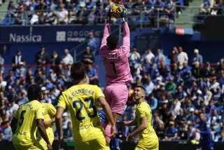 Ayoze guía al Villarreal en el asalto al Coliseum