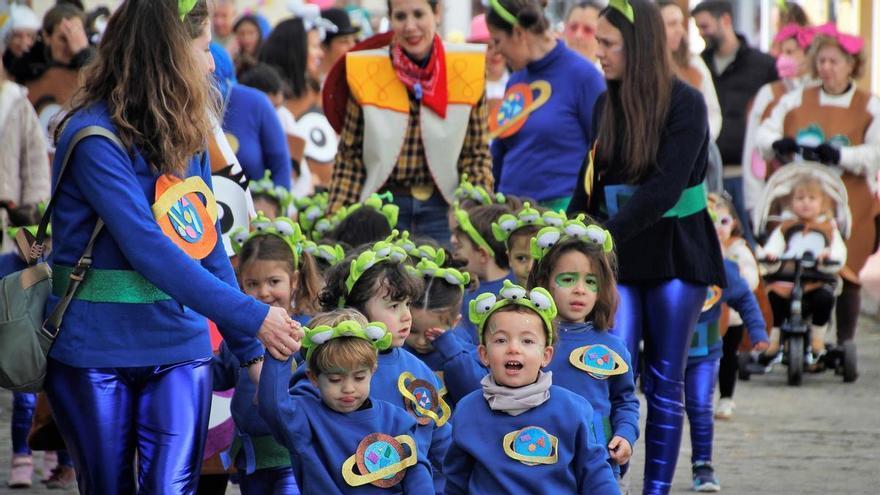 Carnaval de película en el colegio El Llano de Monesterio