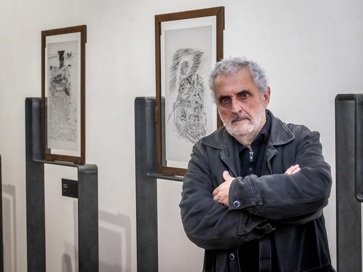 El nebot de Josep Bartolí, el fotògraf Jordi Bartolí és el comissari de l'exposició.