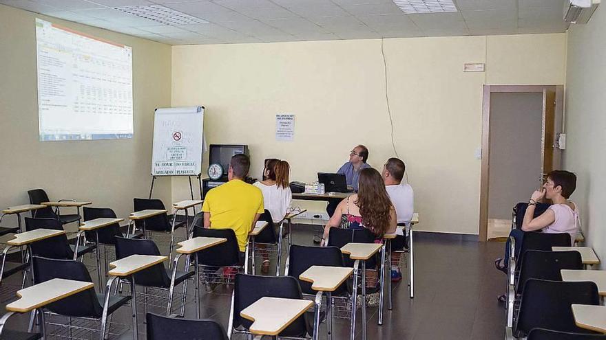 El taller &quot;Elabora tu plan de negocio&quot; en el CTB reúne a cinco emprendedores