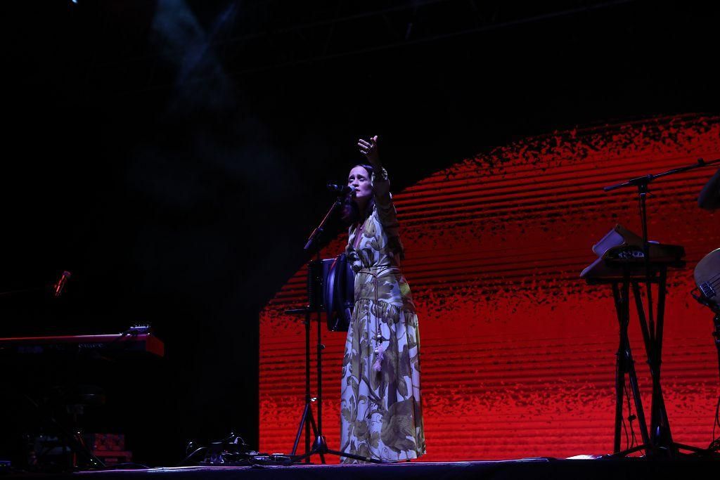 No te pierdas las mejores imágenes del concierto de Julieta Venegas en La Mar de Músicas