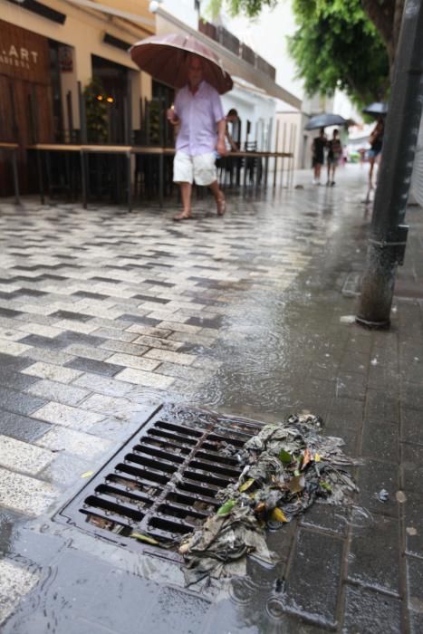 Inundaciones y suciedad a consecuencia de las lluvias en Ibiza