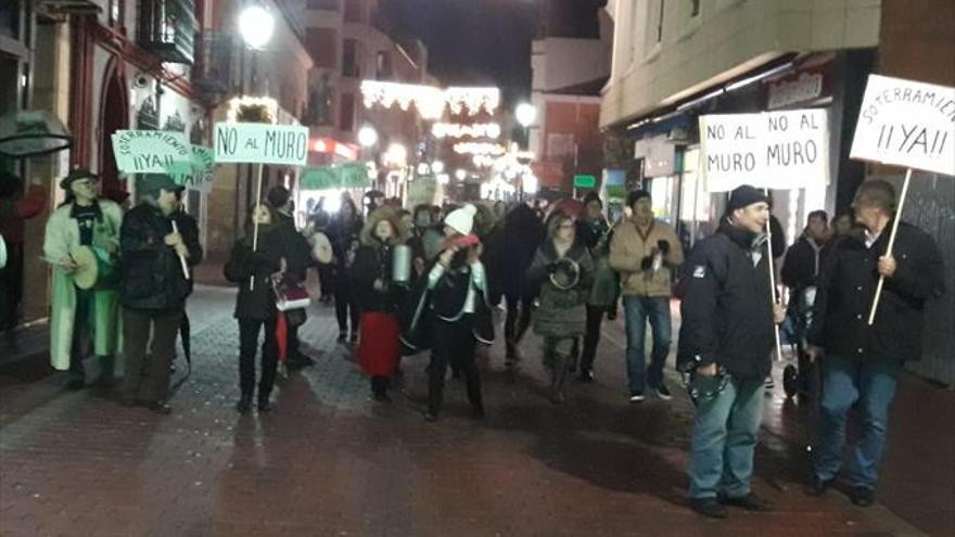 No al Muro despide el año con una jornada lúdica y reivindicativa