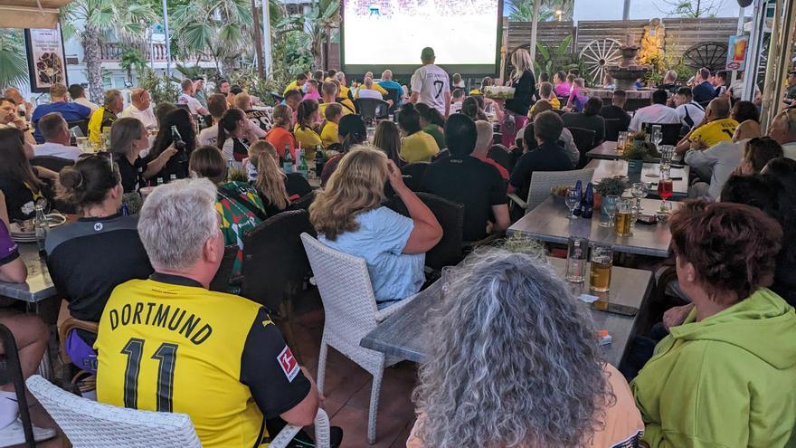 La Platja de Palma llora la derrota del Borussia Dortmund ante el Real Madrid