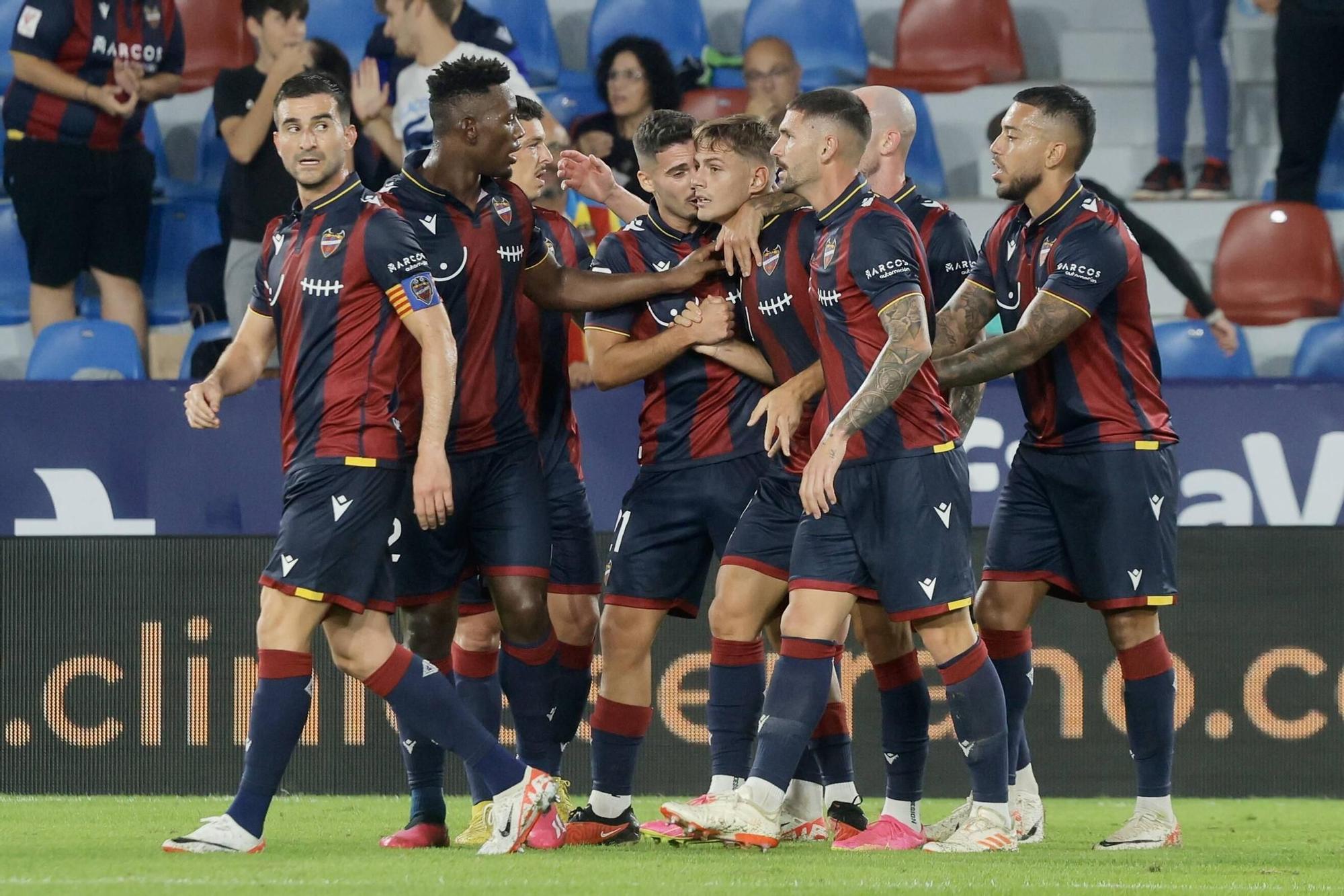 El Levante - Racing de Ferrol (1-0), en imágenes