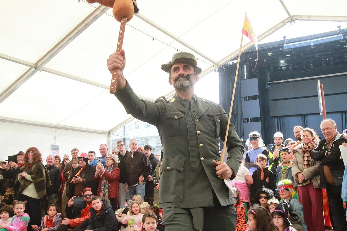 La boda de A Pita, la tradición del barrio de Eiroás, se celebra el Martes de Entroido.