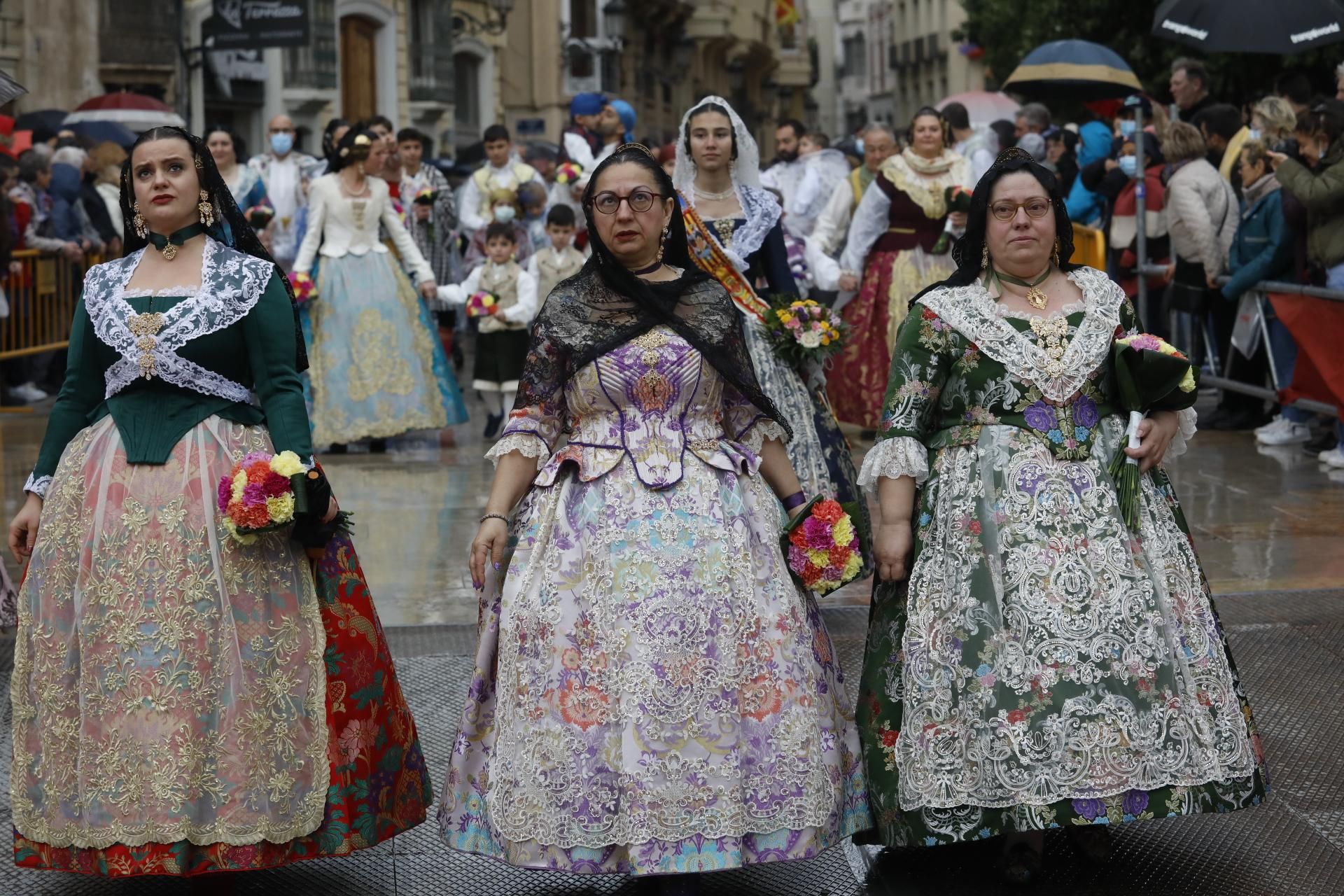 Búscate en el primer día de Ofrenda por la calle Quart (entre las 15.30 y las 17.00 horas)