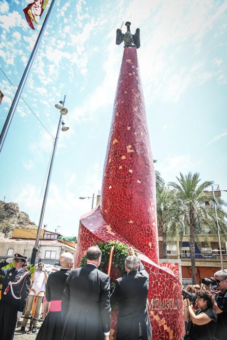 Procesión cívica de la Enseña del Oriol en Orihuela