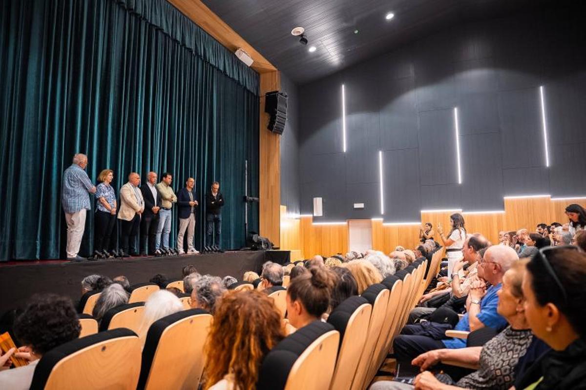 El Audirtorio Valle-Inclán se llenó para asistir a la primera obra del Festivalle.