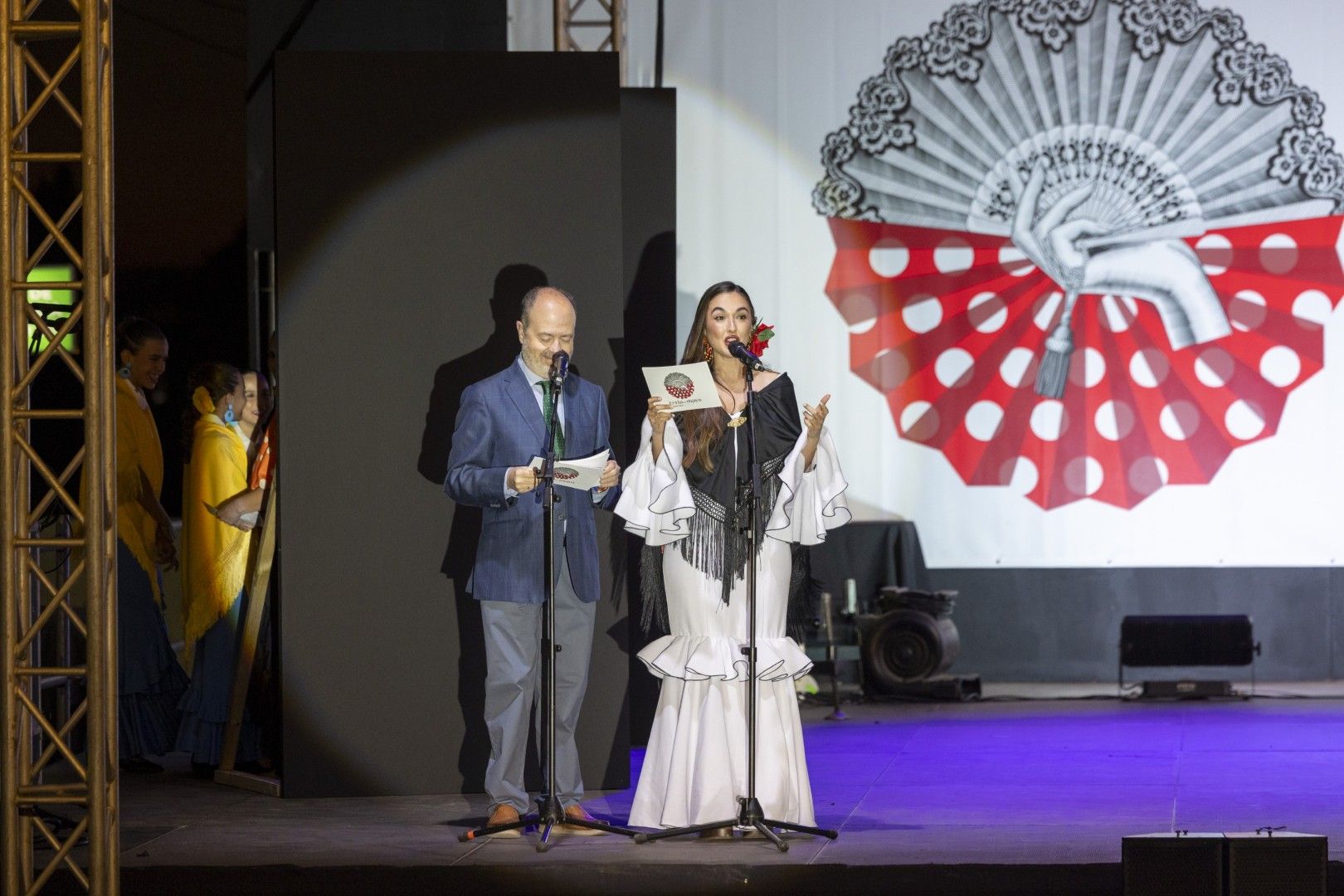 Por sevillanas en la Feria de Mayo de Torrevieja 2025