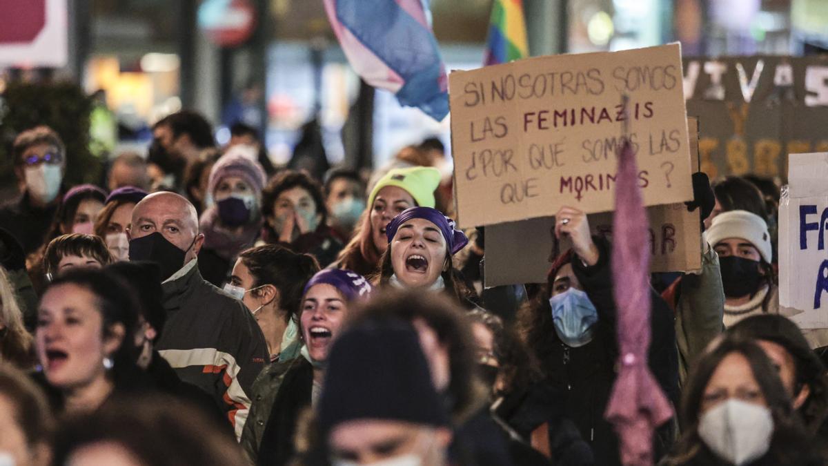 Asturias muestra su rechazo a la violencia contra las mujeres: todas las protestas por concejos