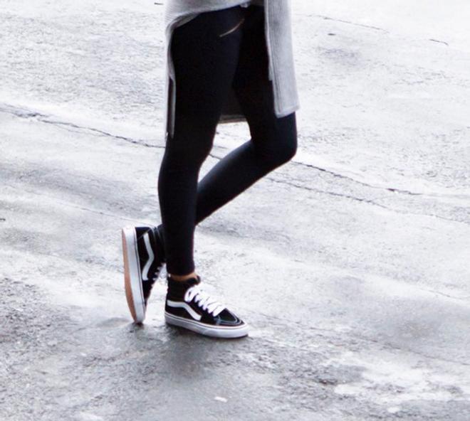 Las Throw & Roll Leggings con jersey oversize