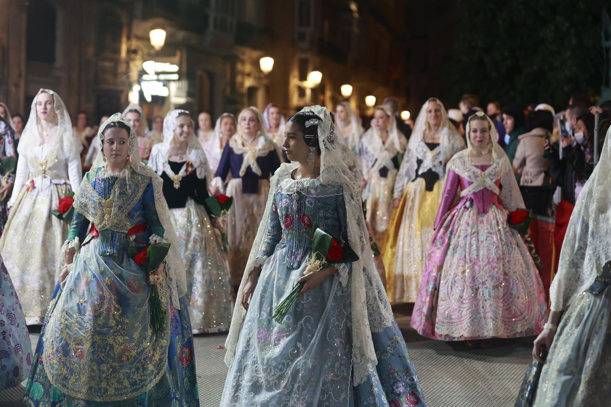 Búscate en el segundo día de ofrenda por la calle Quart (entre las 19:00 a las 20:00 horas)