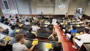 La paradoja universitaria: nunca hubo tantos doctorados… ni tan pocas salidas reales