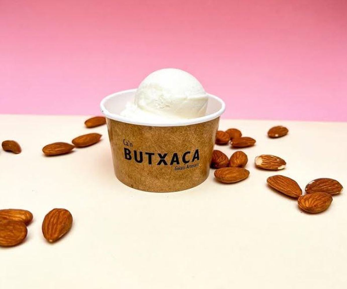 Gelat d’ametlla crua de Ca’n Butxaca.