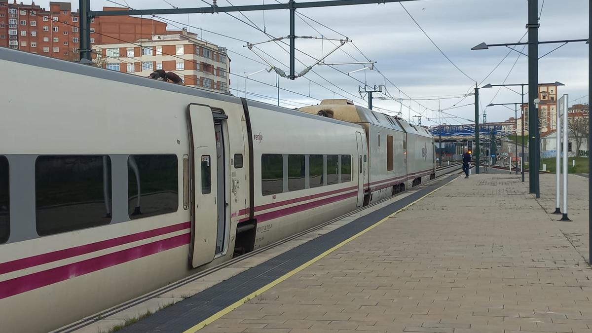 Estación de Renfe en Zamora, hoy.