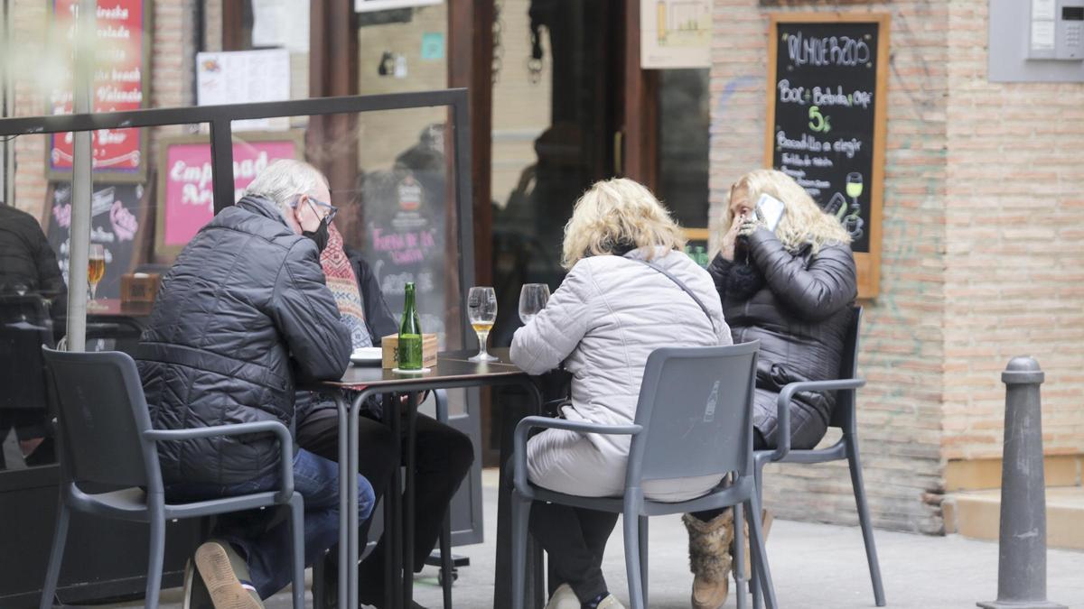 El  jefe del Consell presenta hoy un plan de choque para mantener el empleo y la actividad