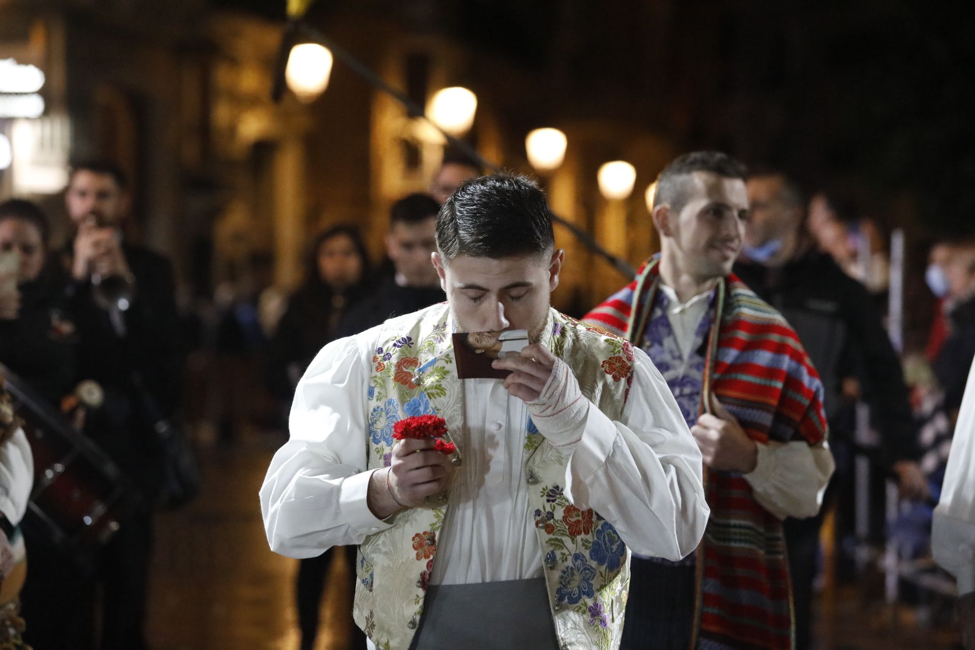 Búscate en el primer día de ofrenda por la calle Quart (entre las 22:00 a las 23:00 horas)