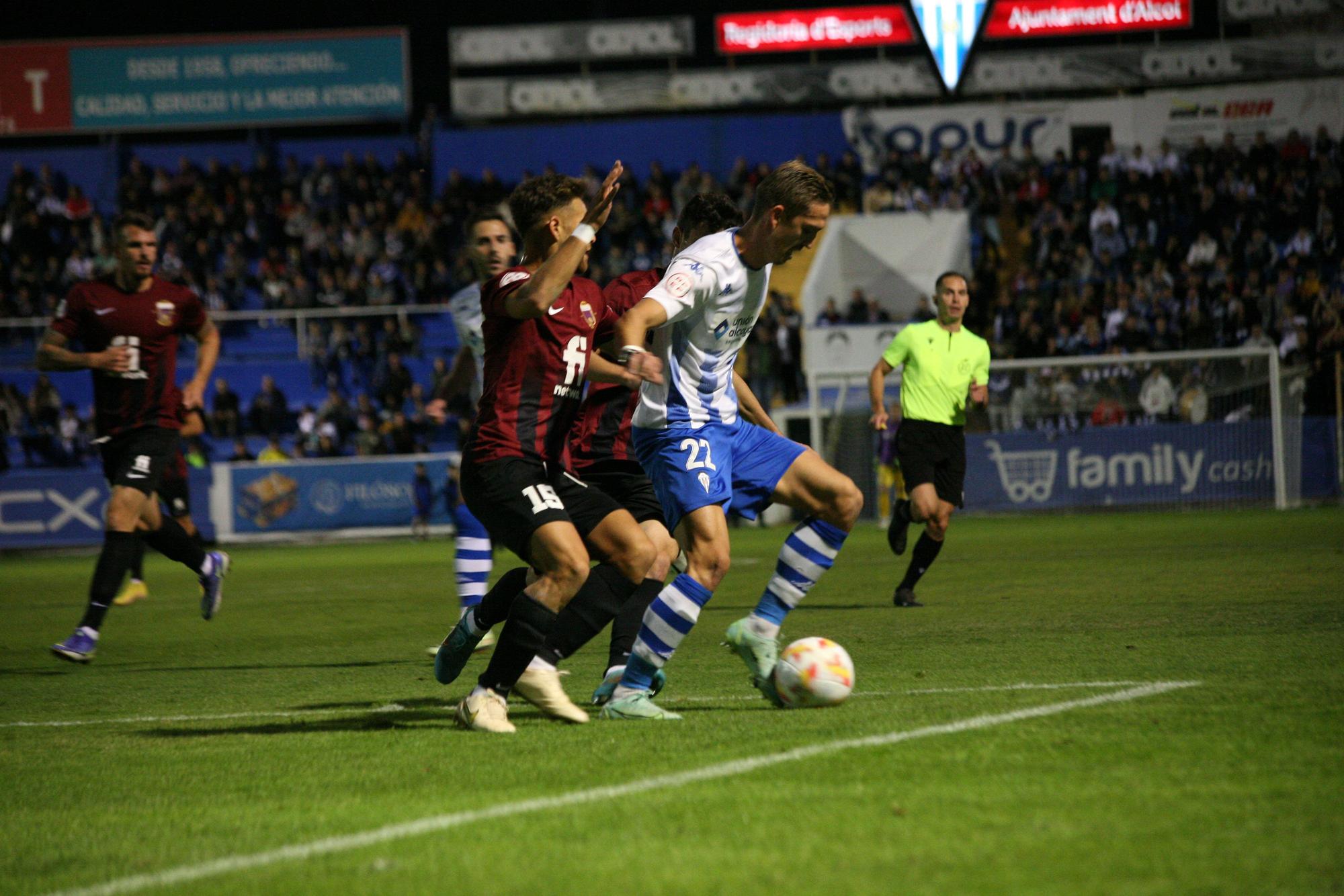 Tablas en el Collao entre el  Alcoyano y el Eldense.