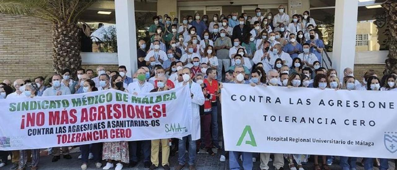 Las agresiones a profesionales sanitarios, en aumento.