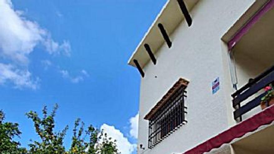 330.000 € Venta de casa en Palma del Río 214 m2, 4 habitaciones, 3 baños, 1.542 €/m2...