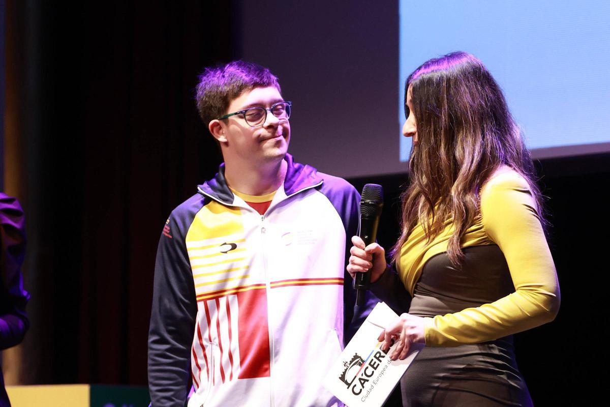 Así ha sido la gala inaugural de Cáceres como Ciudad Europea del Deporte en la sala Capitol